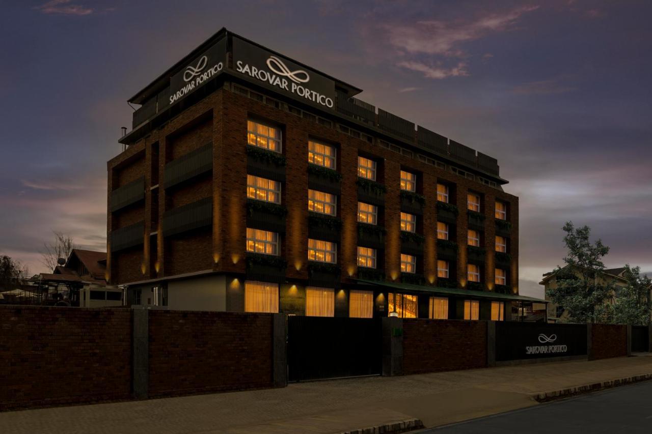 Sarovar Portico Srinagar Kültér fotó