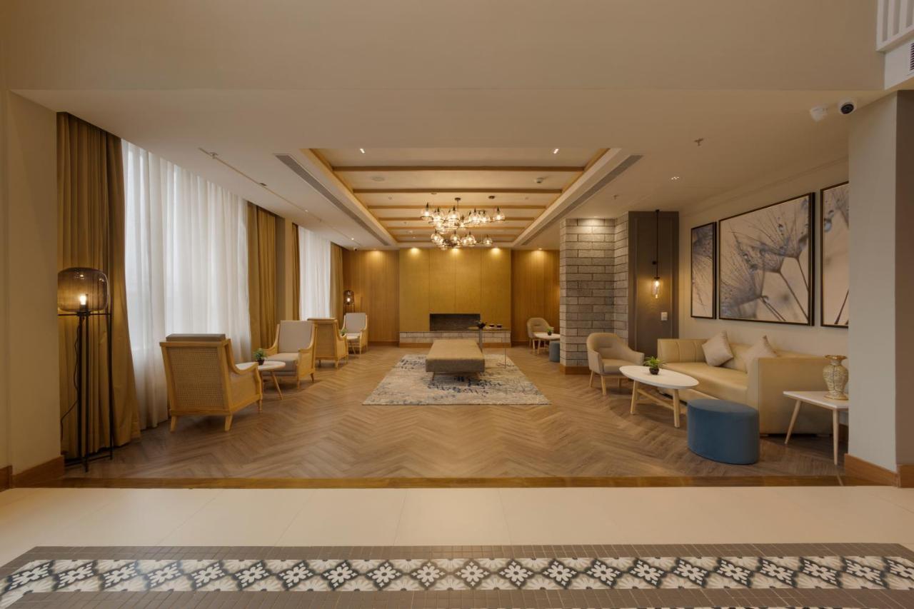 Sarovar Portico Srinagar Kültér fotó